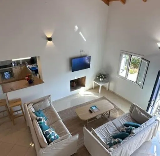 Holiday home With Views