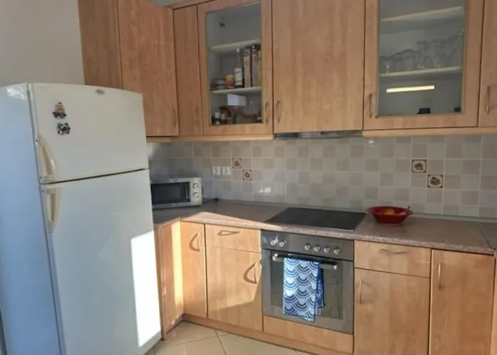 Holiday home With Views